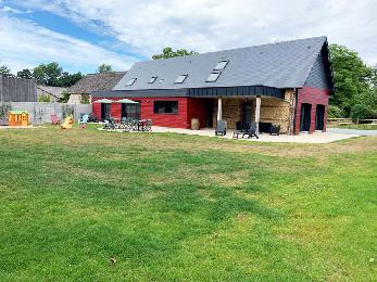 Modern gerenoveerd 12 pers. vakantiehuis in Normandie op 4 km van het strand